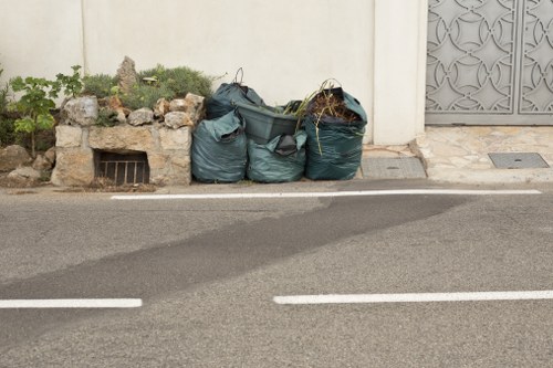 Proper waste disposal with professional skip hire